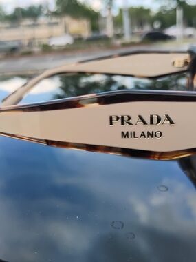 Prada Milano Tortoiseshell Sunglasses - Beige & Brown